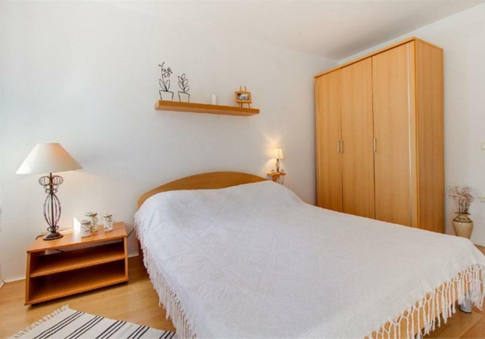 Apartments Jelena Veli Losinj Exterior photo